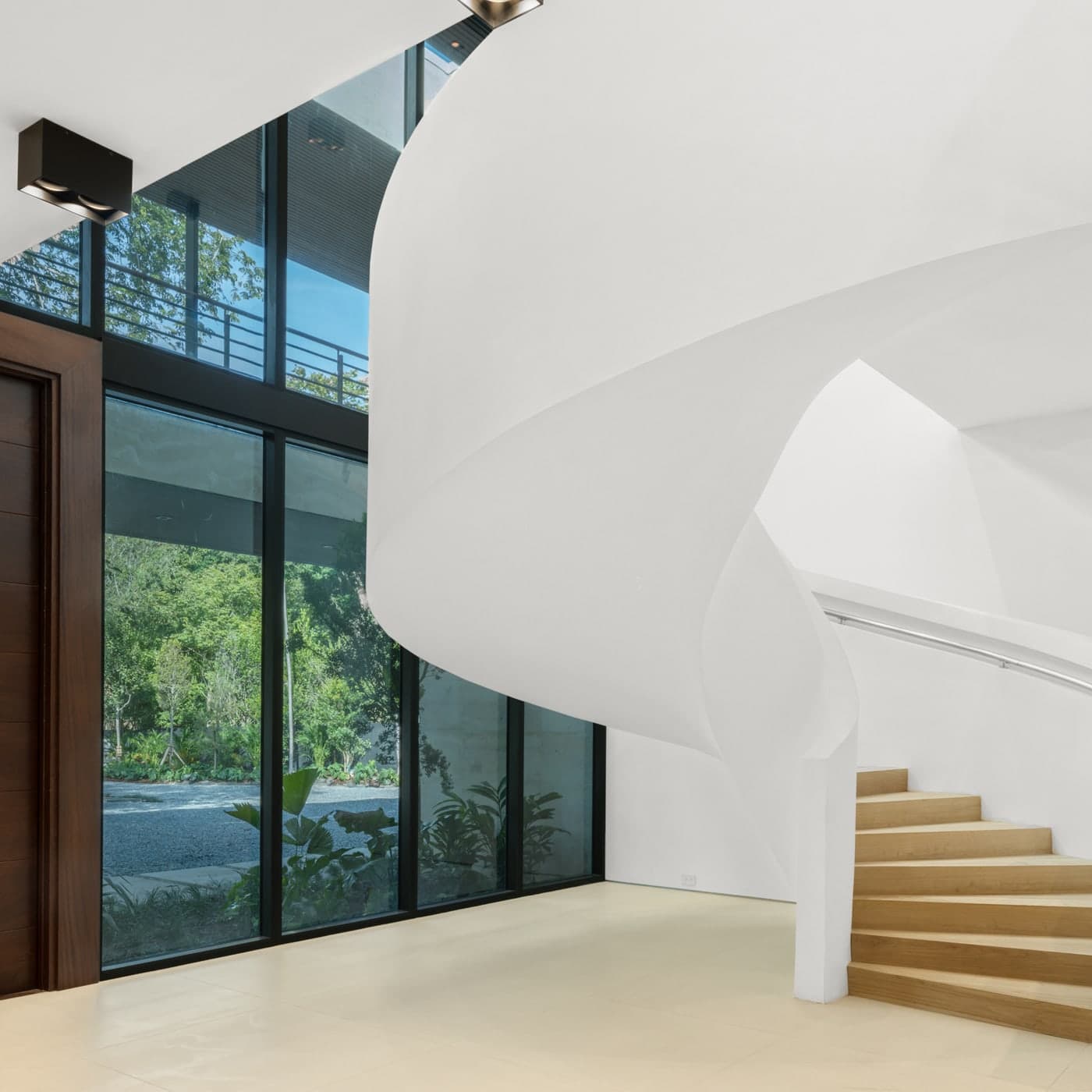 Craft detail — Sabal Luxury Builder 9