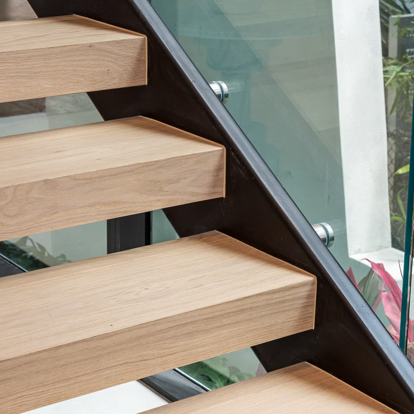 Craft detail — Sabal Luxury Builder 13